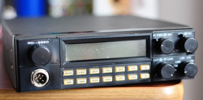 Radio CB wstęgowe Ranger RCI - 2950 uszkodzone