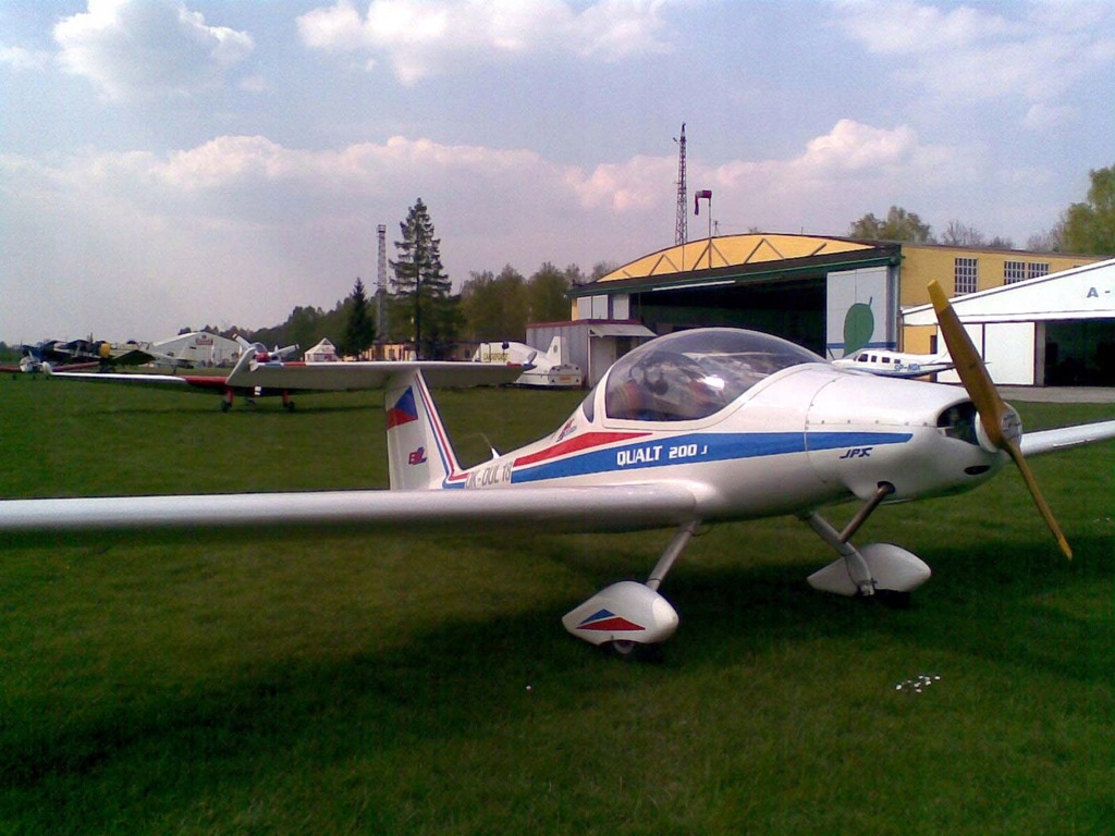Sprzedam samolot ultralekki Qualt 200J