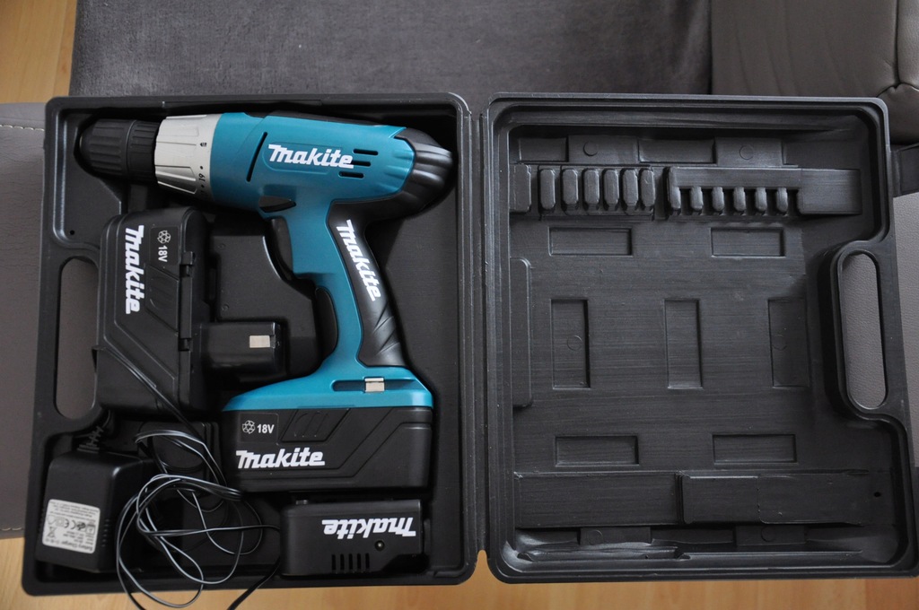 Wkrętarka MAKITE BPH 453 RSE + Walizka