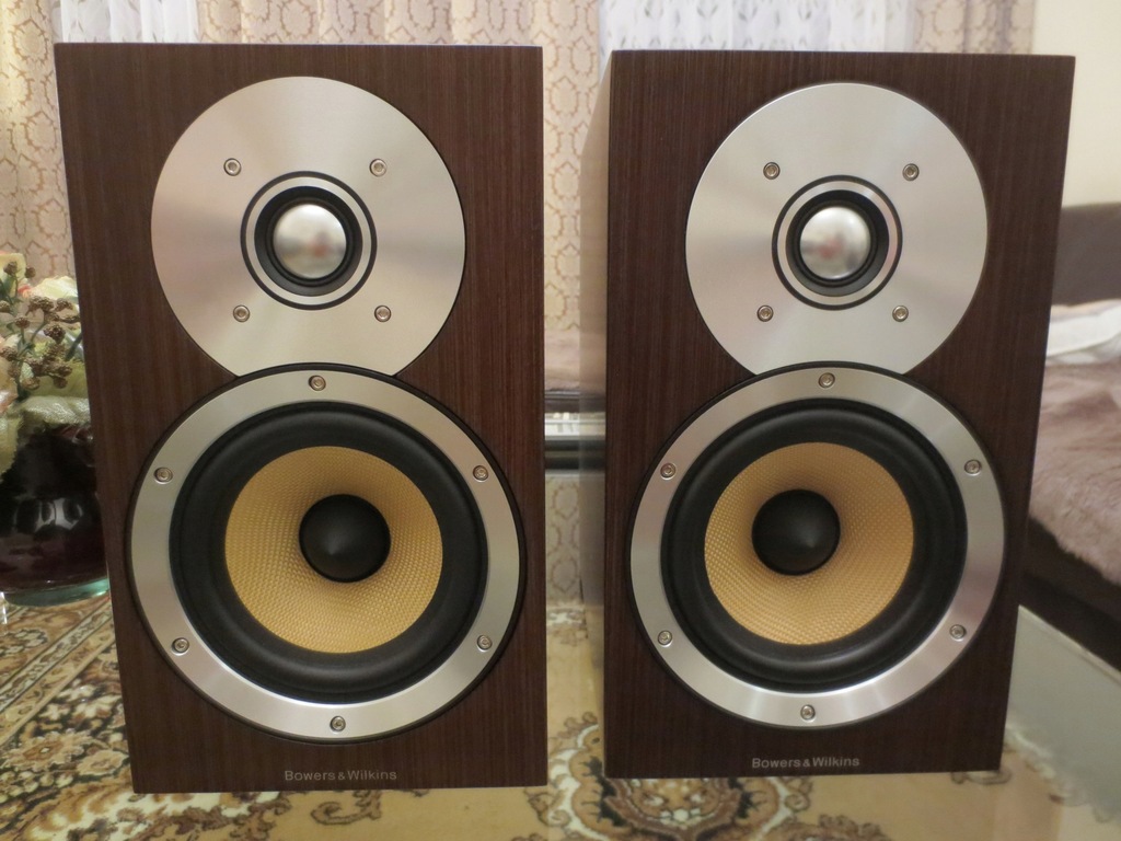 KOLUMNY GŁOŚNIKOWE B&W CM1 Audio Klan Salon