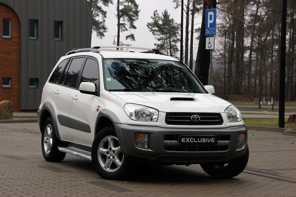 PIĘKNA BIAŁA TOYOTA RAV4 2.0 D4D 4X4 PROGI HAK ...