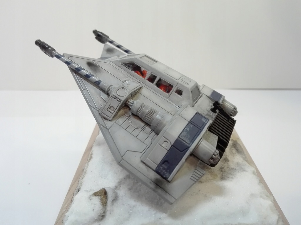 Gotowy model: Revell Star War Snowspeeder , 1:52
