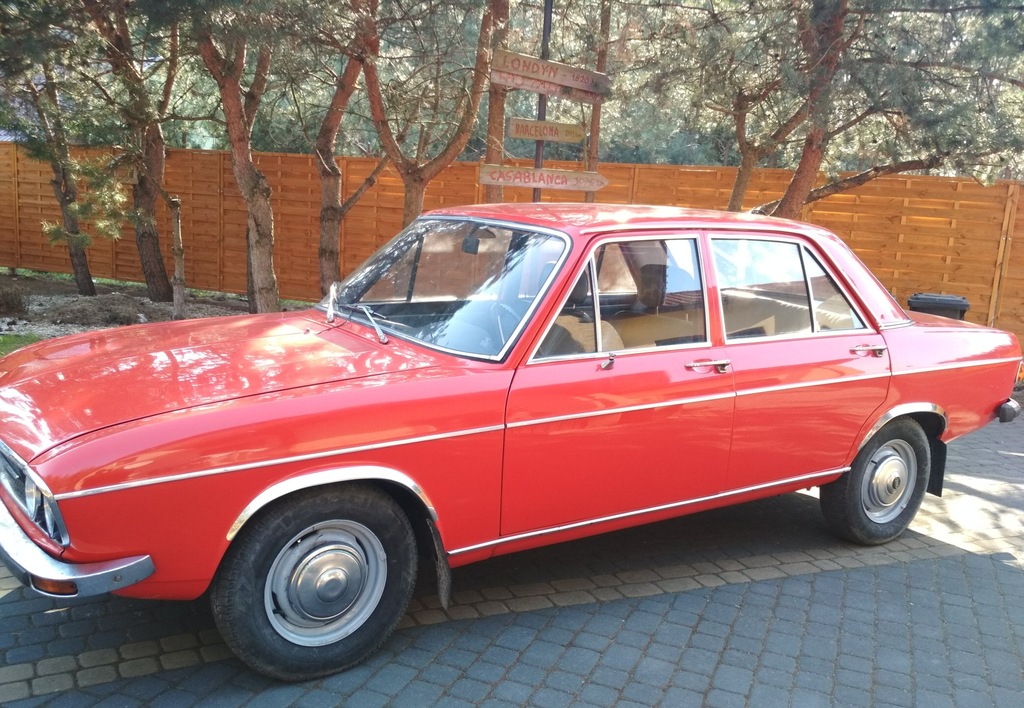 AUDI 100 NSU 1975R