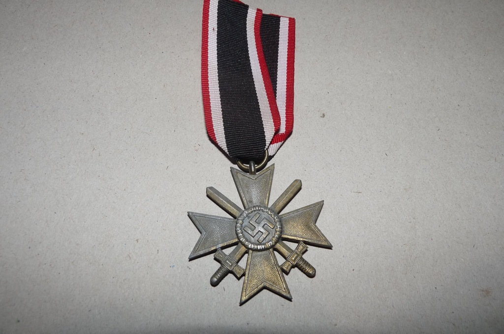 Niemcy Krzyż Zasługi Niemiecki KvK z Mieczami