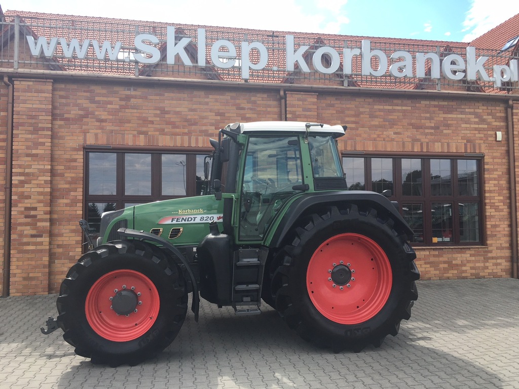 Ciągnik Fendt 820 Vario TMS