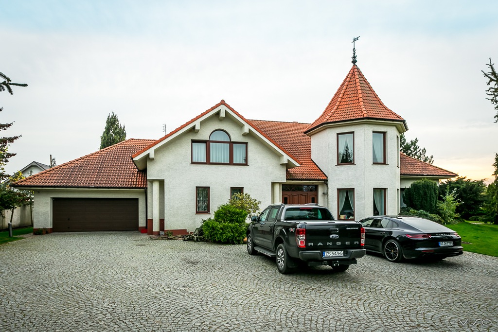 ATRAKCYJNY DOM 600m2/6000m2 SAUNA DUŻY OGRÓD STAW