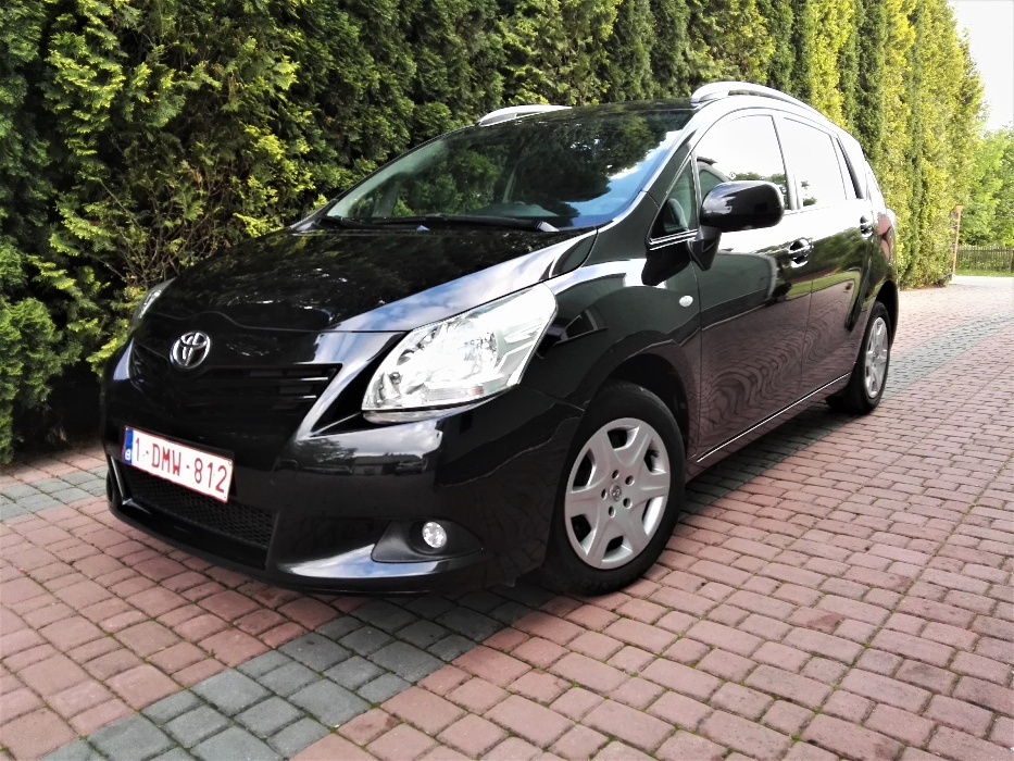 TOYOTA Verso 2009 2.0 D Przebieg 140tys