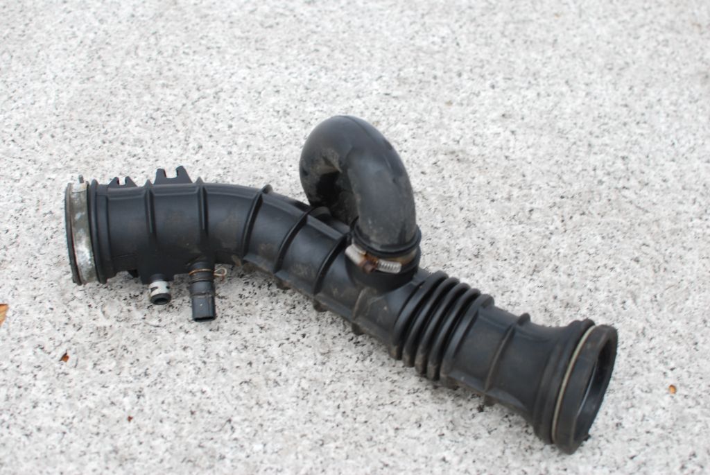 Rura Dolot Powietrza Civic VI Liftback 96-01 1.4