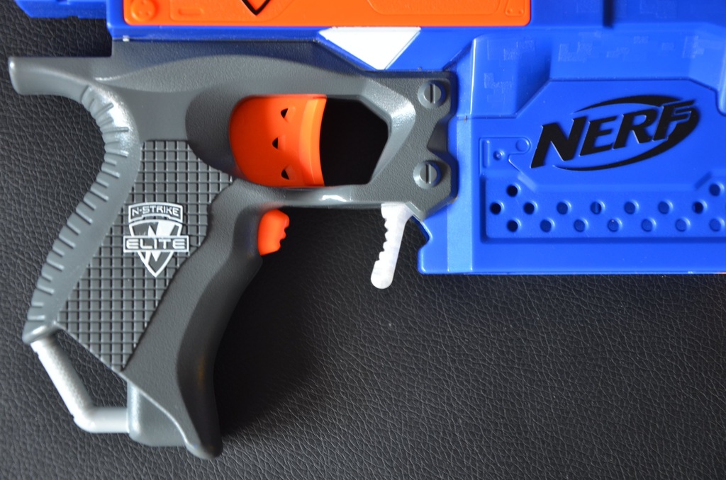 Dźwignia zmiany magazynka do NERF Stryfe Lodowa