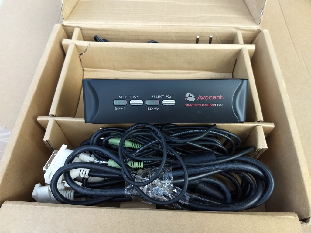 AVOCENT Switchview DVI 2SVDVI10 przelacznik KVM