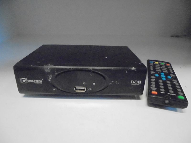 DEKODER DVB-T CABLETECH UR20195+PILOT