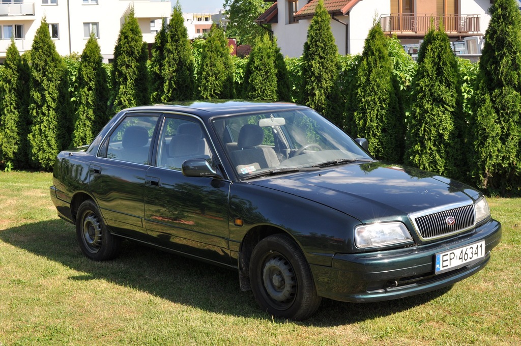 Daihatsu Applause II 2000r.