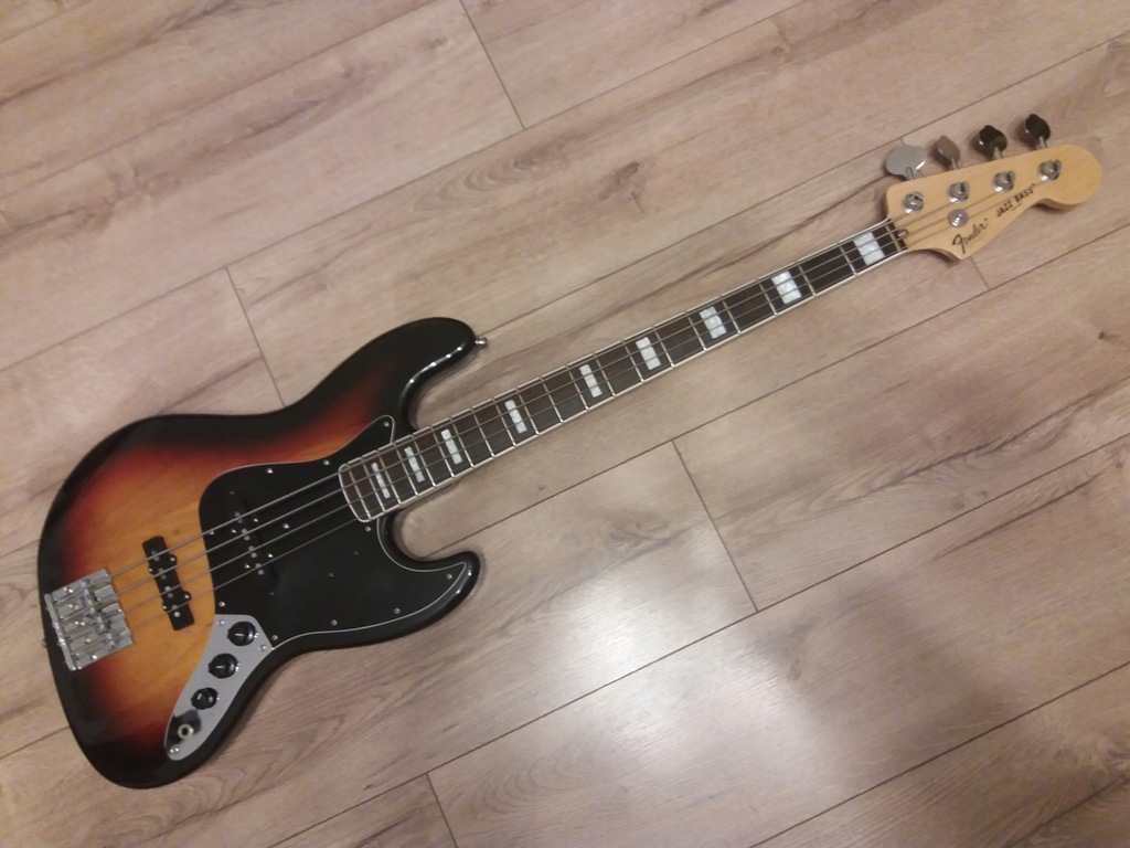 Fender Jazz Bass 75 RI Badass II