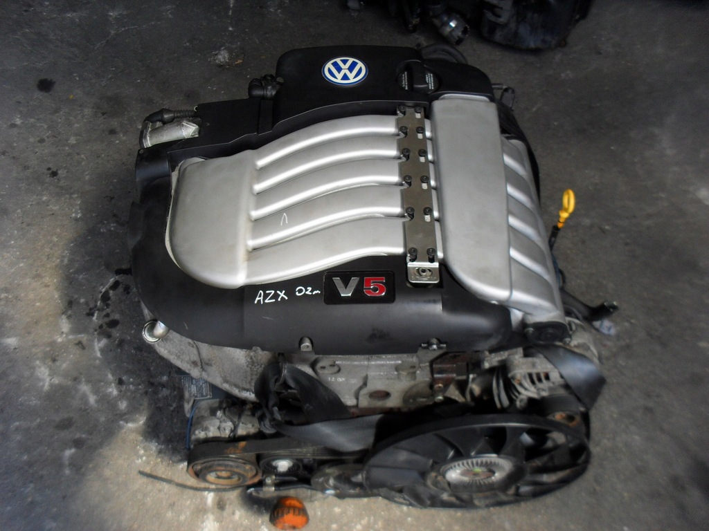 SILNIK KOMPLETNY VW PASSAT B5 FL 2.3 V5 AZX 2002r