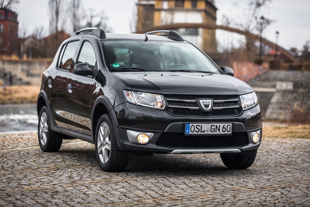 DACIA SANDERO STEPWAY 2013 NAVI KOLOR, KLMA, ELEK