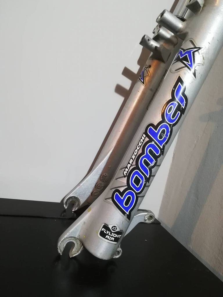 MARZOCCHI BOMBER Z5 99r FLYLIGHT AIR RETRO MTB