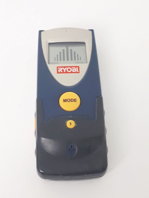 DETEKTOR RYOBI SW109U