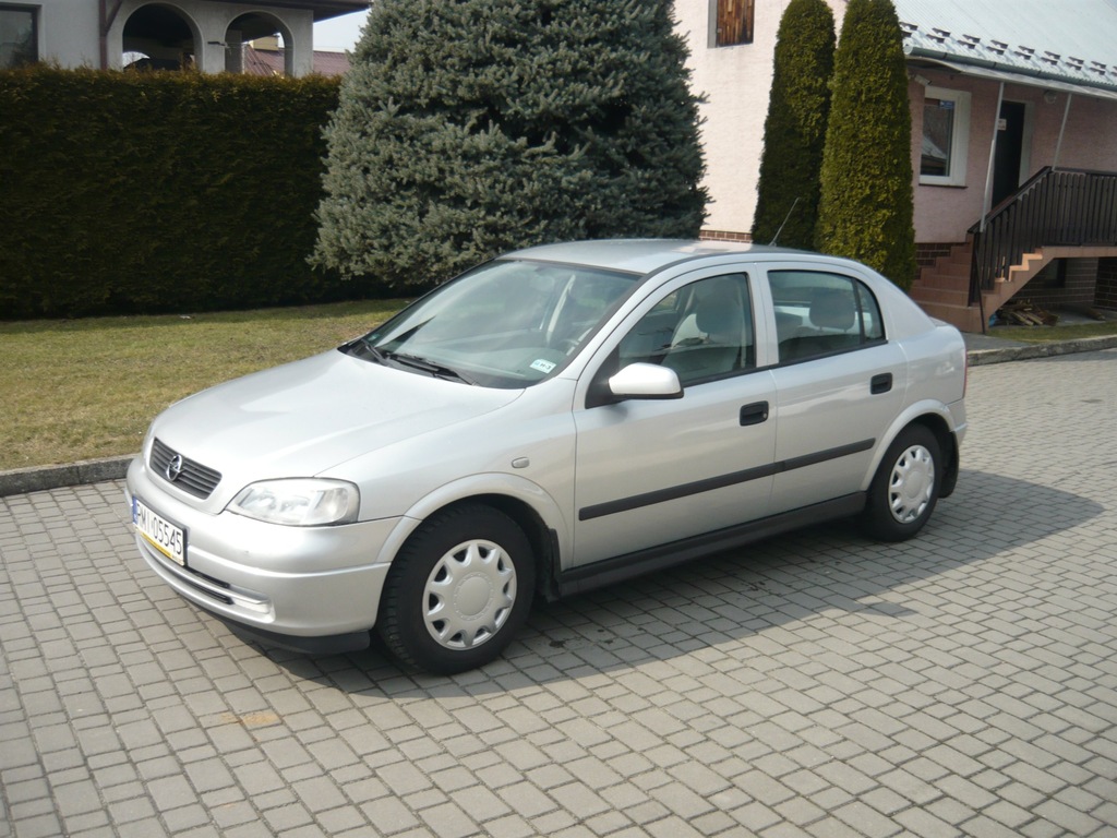Opel Astra 1,6 b  1999r  128 tys przebiegu !!!