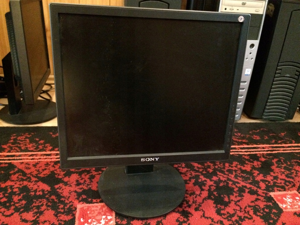 Monitor LCD 17&quot; Sony SDM-S75A