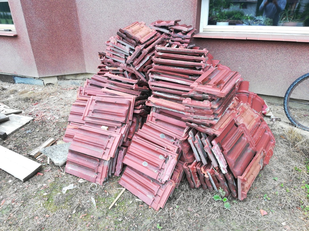 czerwona dachówka z rozbiórki ok.400szt. całość