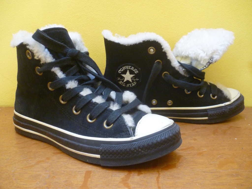 Converse best sale z futerkiem