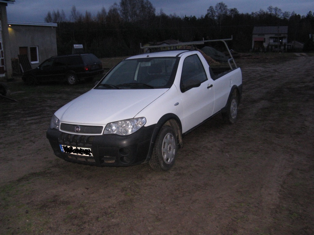 Fiat  Strada 2009 pick-up