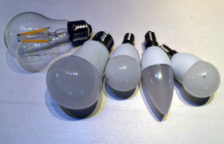 ŻARÓWKI LED OZDOBNE E27 E14 4W 470lm 5 SZTUK BCM