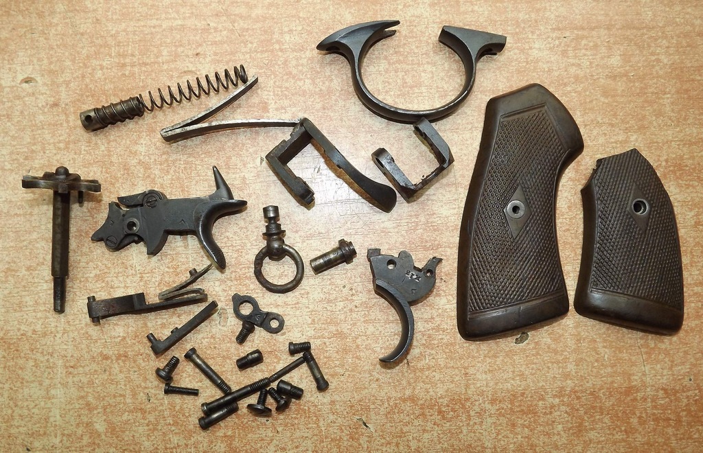 Zestaw części do Rewolweru Webley MK VI kal. .455
