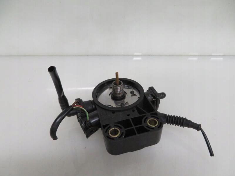 PODSTAWA FILTRA PALIWA BMW 525 TDS 2243844 M51 D25