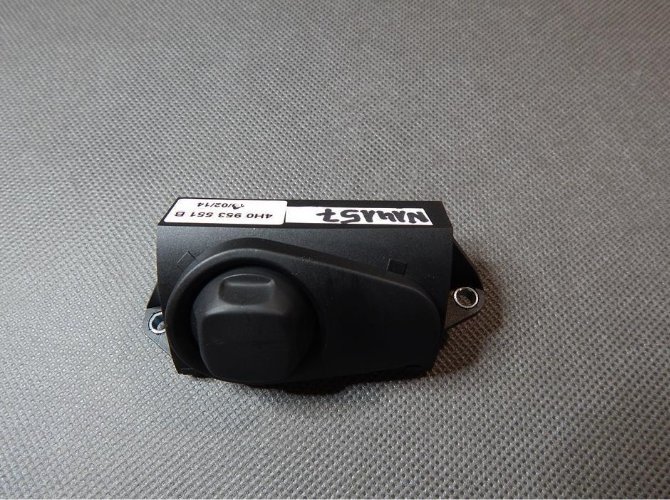 VW TOUAREG 7P STEERING WHEEL SWITCH 4H0953551B