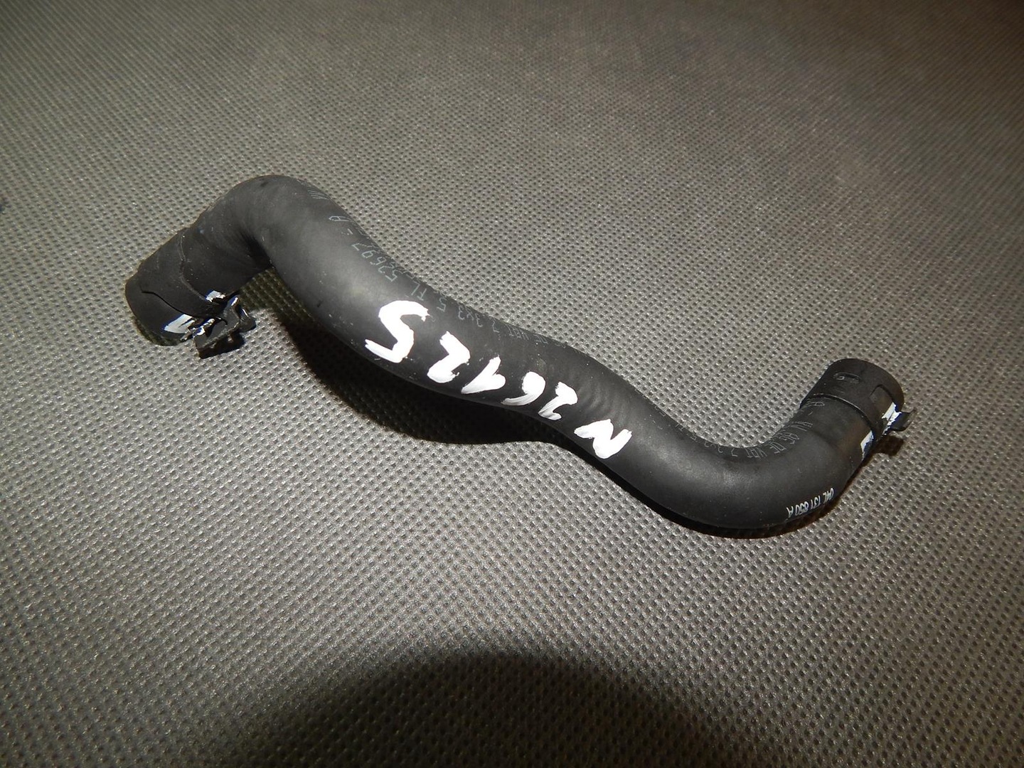 SKODA SUPERB 3V HOSE PIPE 04L131850A