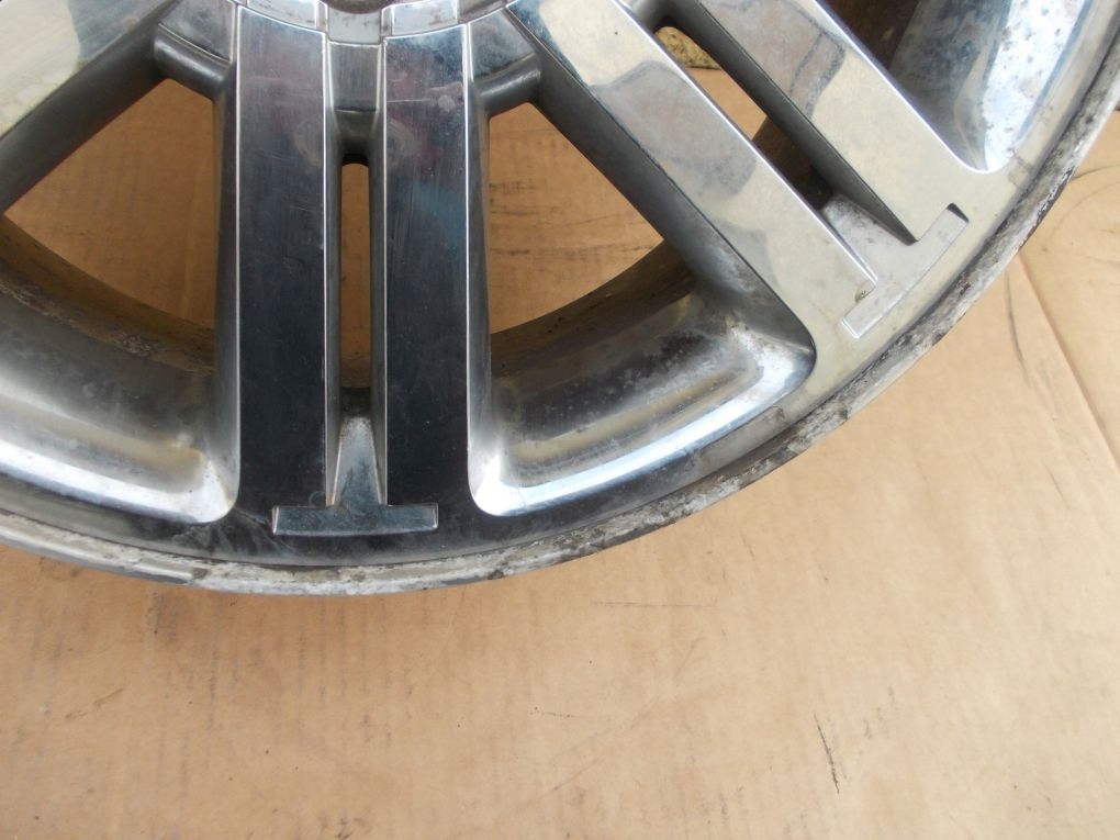 CHRYSLER JEEP 18" X 7J X 40 CERCHIO DI ALLUMINIO