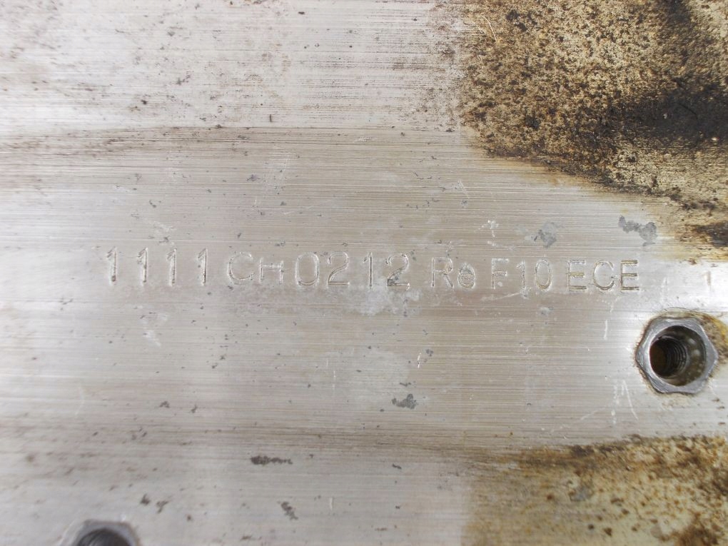 BMW 5 F10 F11 beam tip pillar