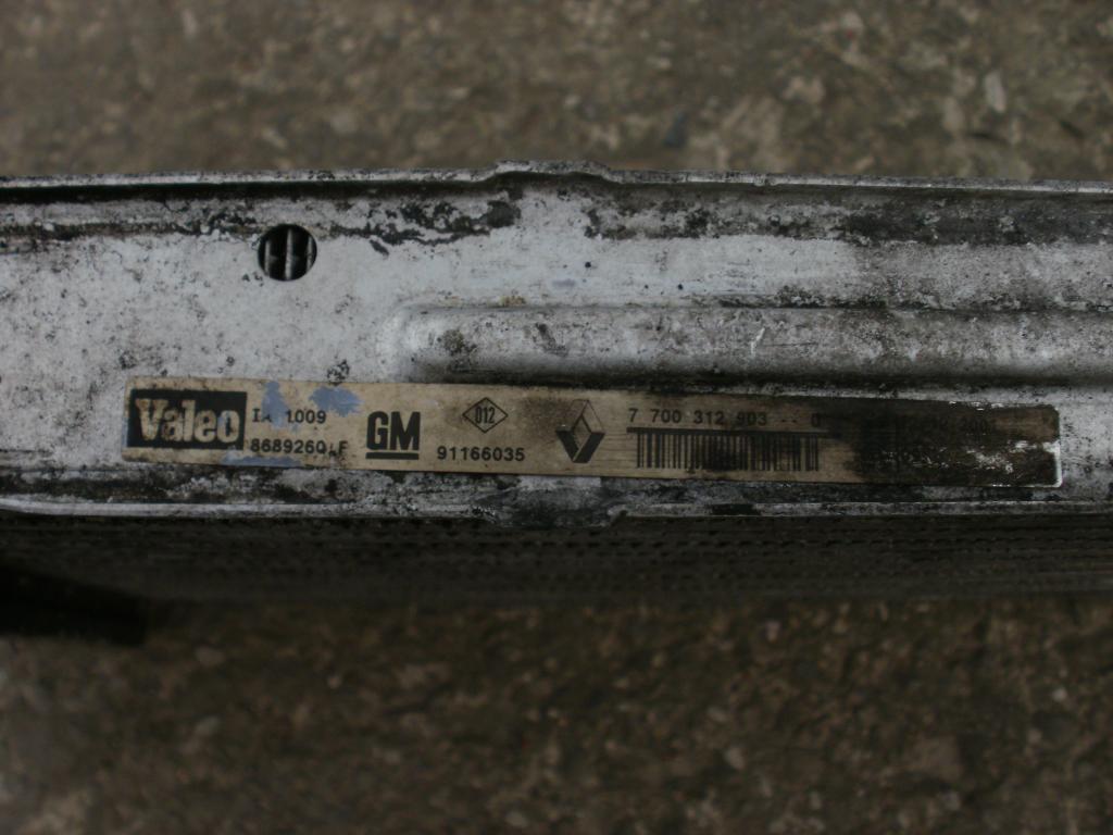 RADIATORE / RAFFREDDATORE KULERA OPEL VIVARO 1,9 DCI