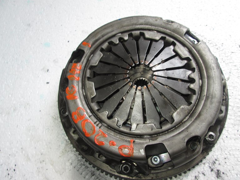 clutch Peugeot 208 1.6HDI