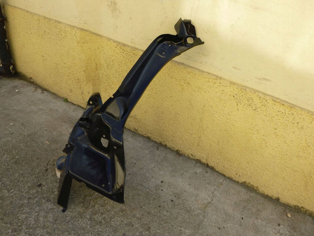 PEUGEOT 208 LADEBODEN Leuchte lewej hinten