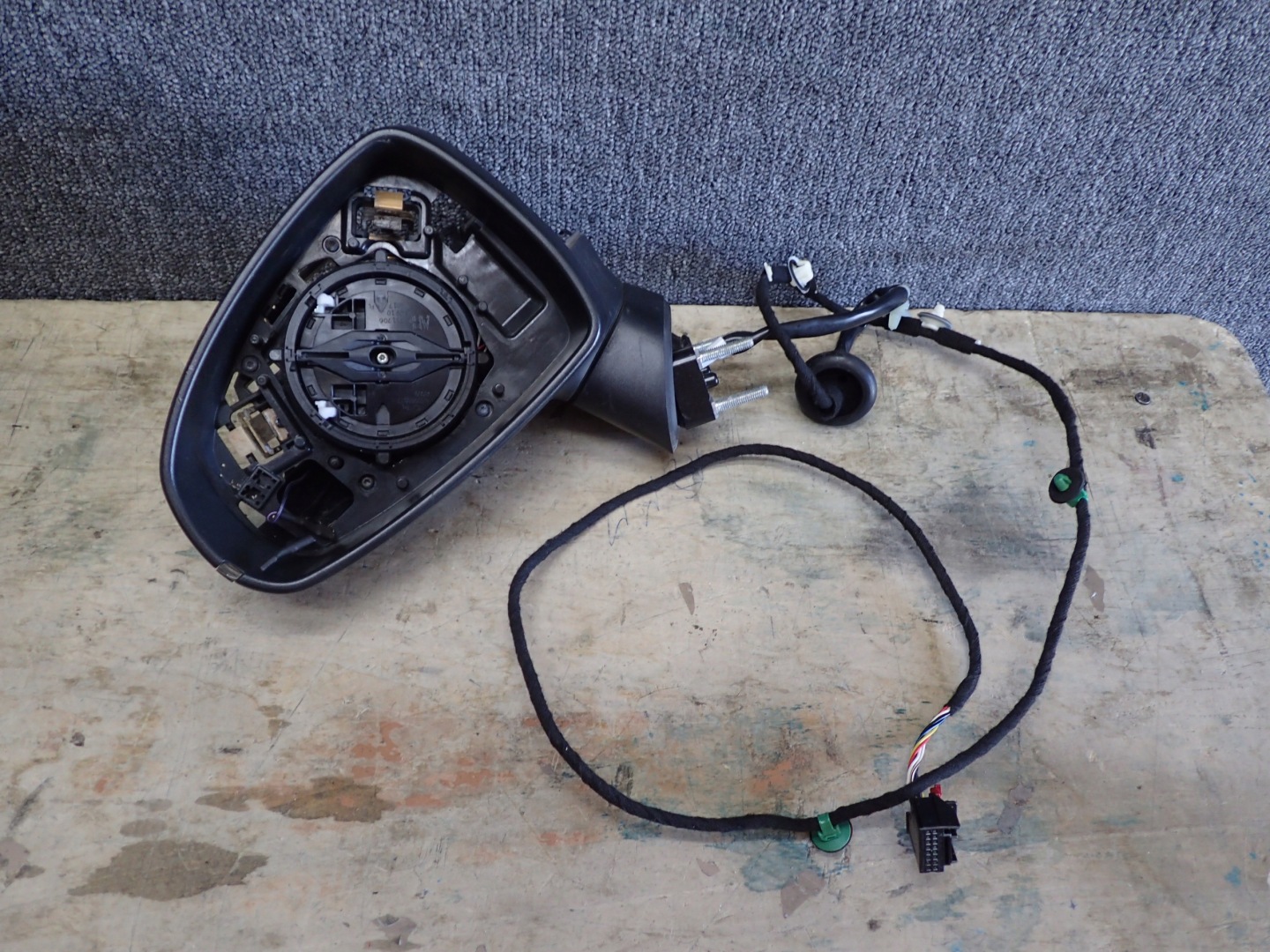 mirror left AUDI A1 6PIN 8X1