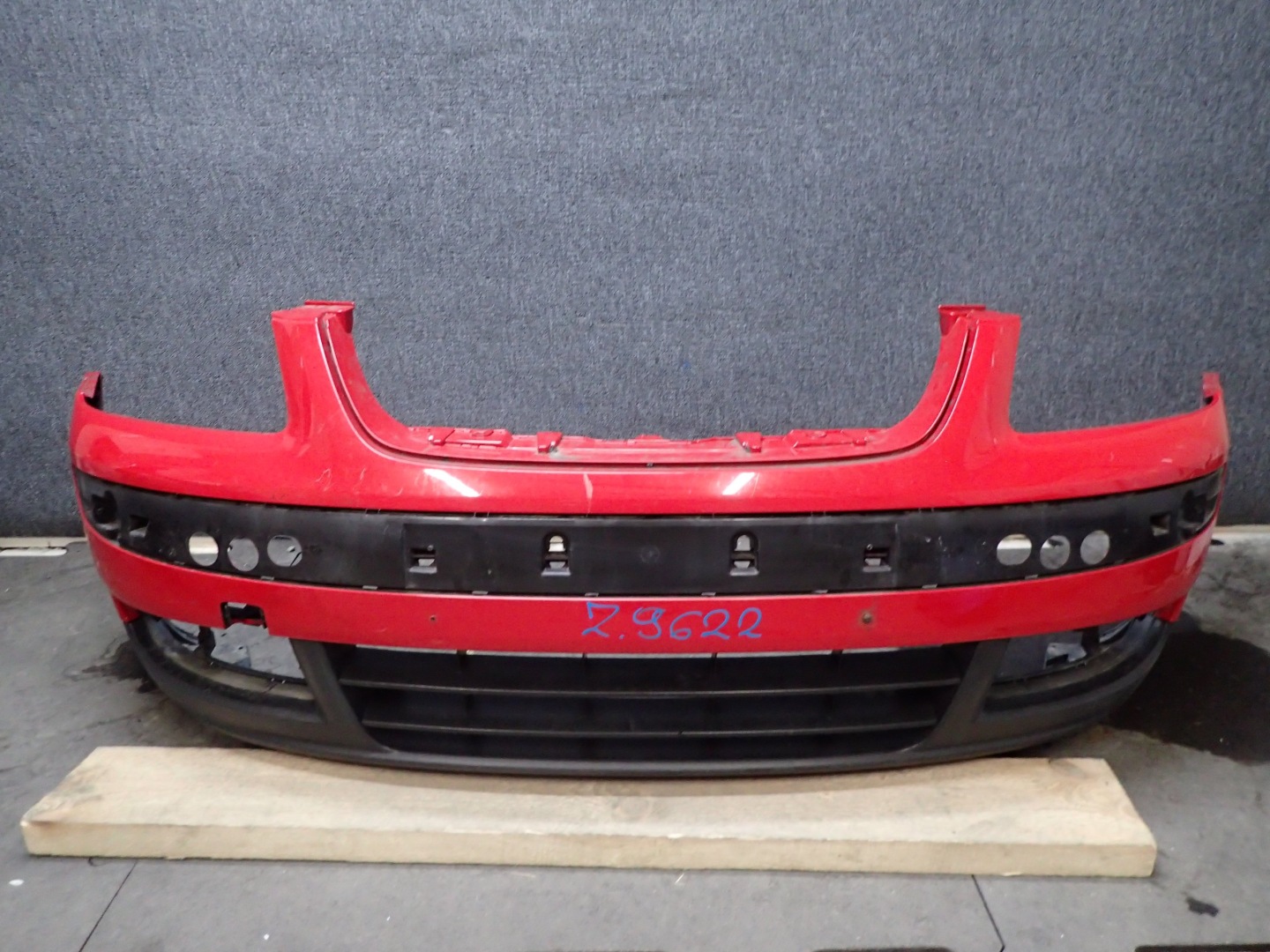 BUMPER FRONT VW TOURAN 03-07