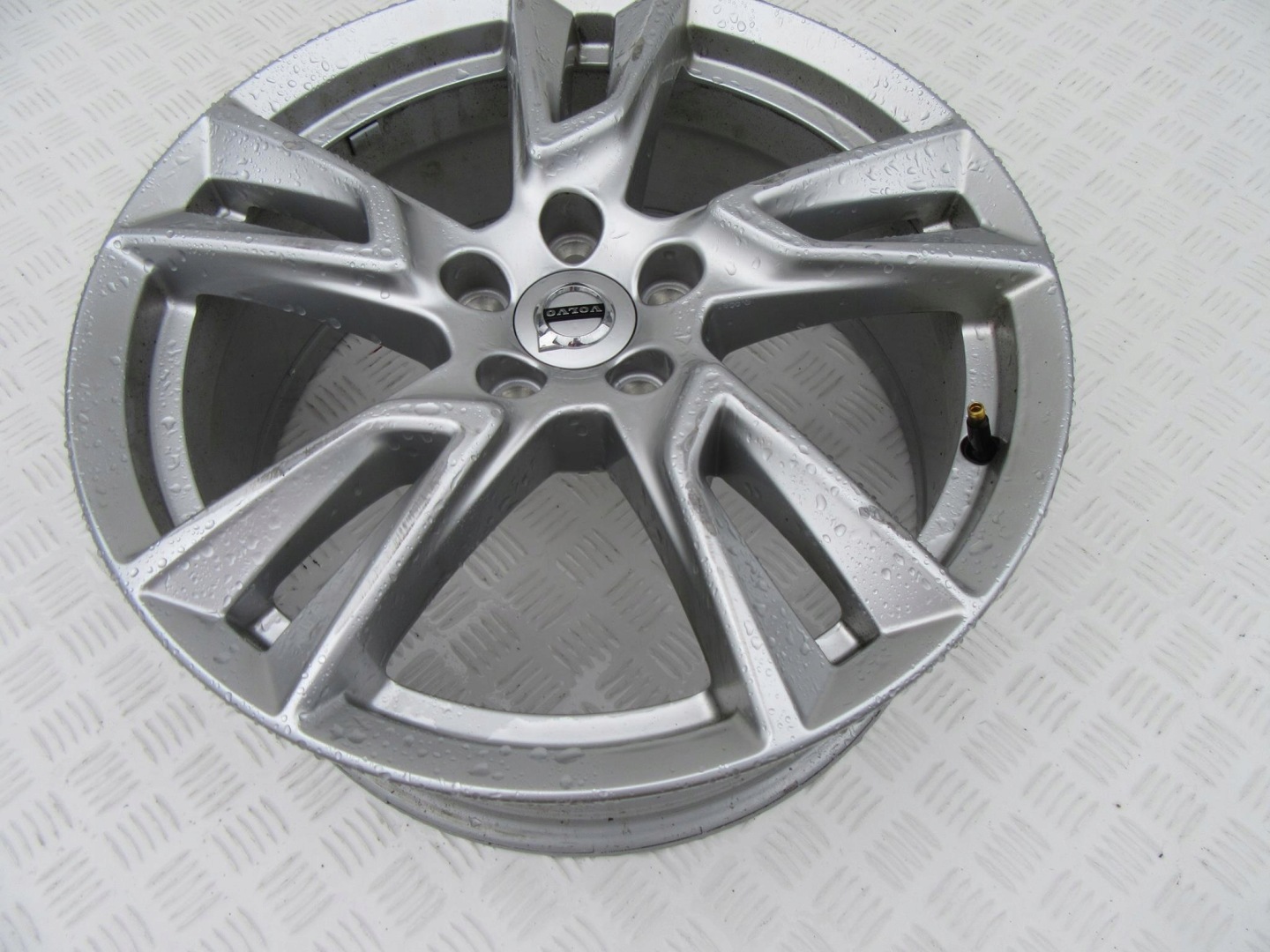 VOLVO XC60 7,5X18 ET50,5 5X108 31362866