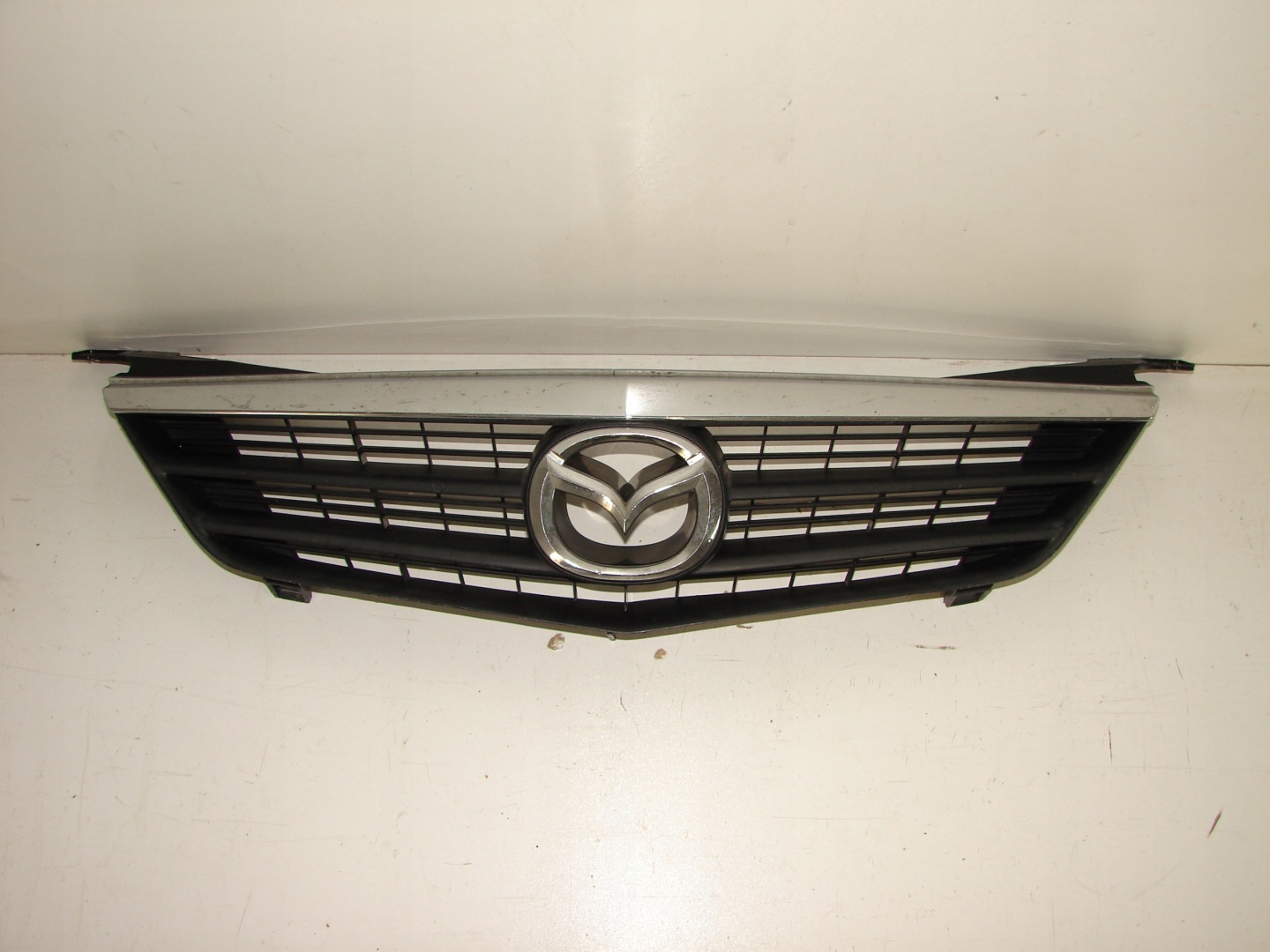 grille grid grill MAZDA 626 00-02