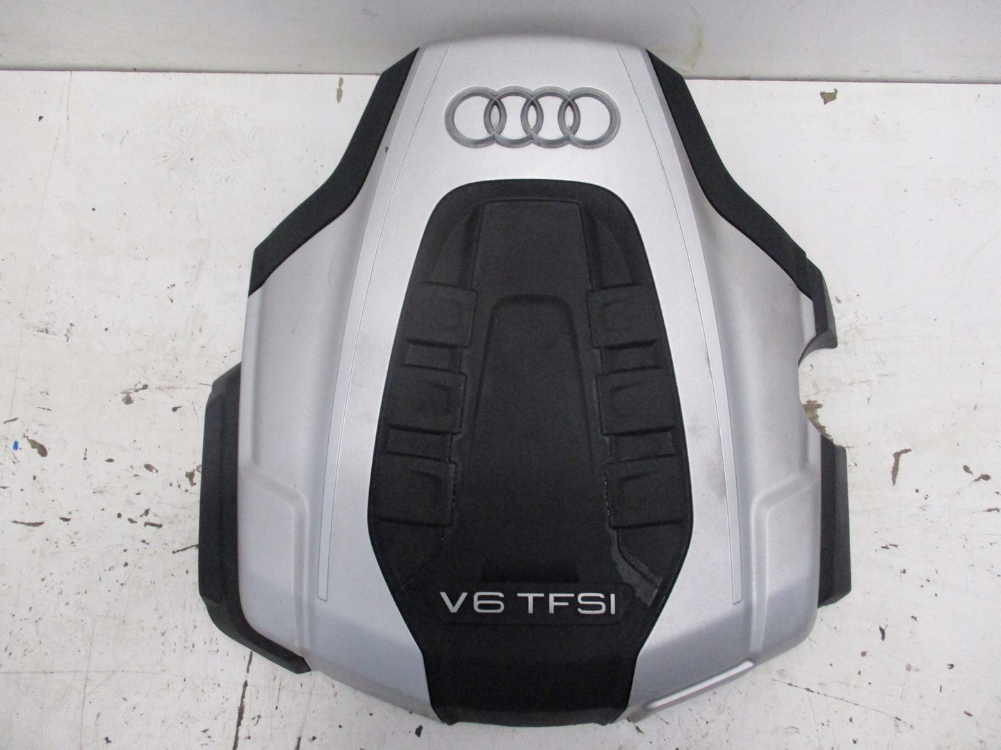engine housing cover AUDI A6 4G0 15R