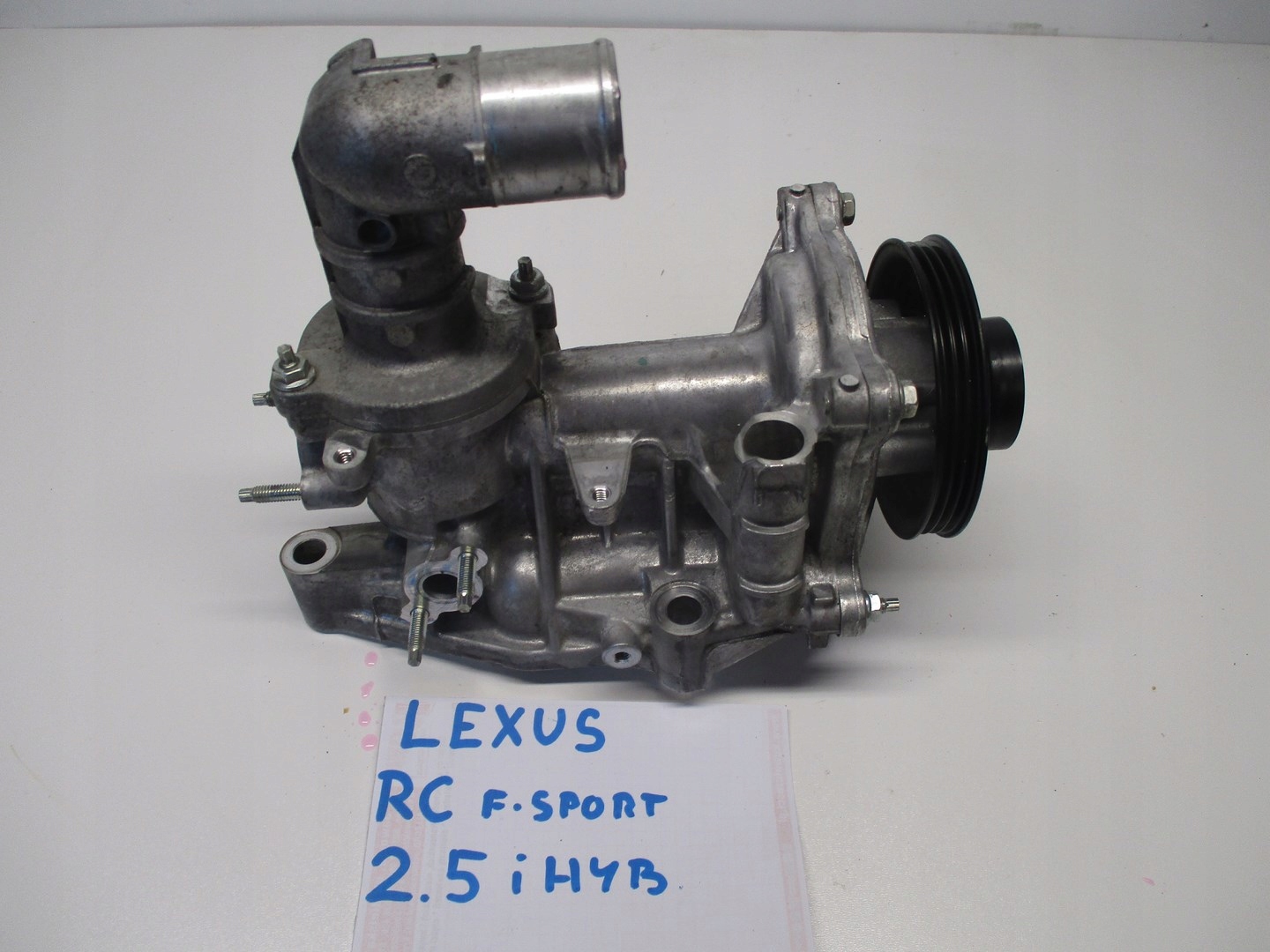 water pump LEXUS RC F-SPORT 2,5i