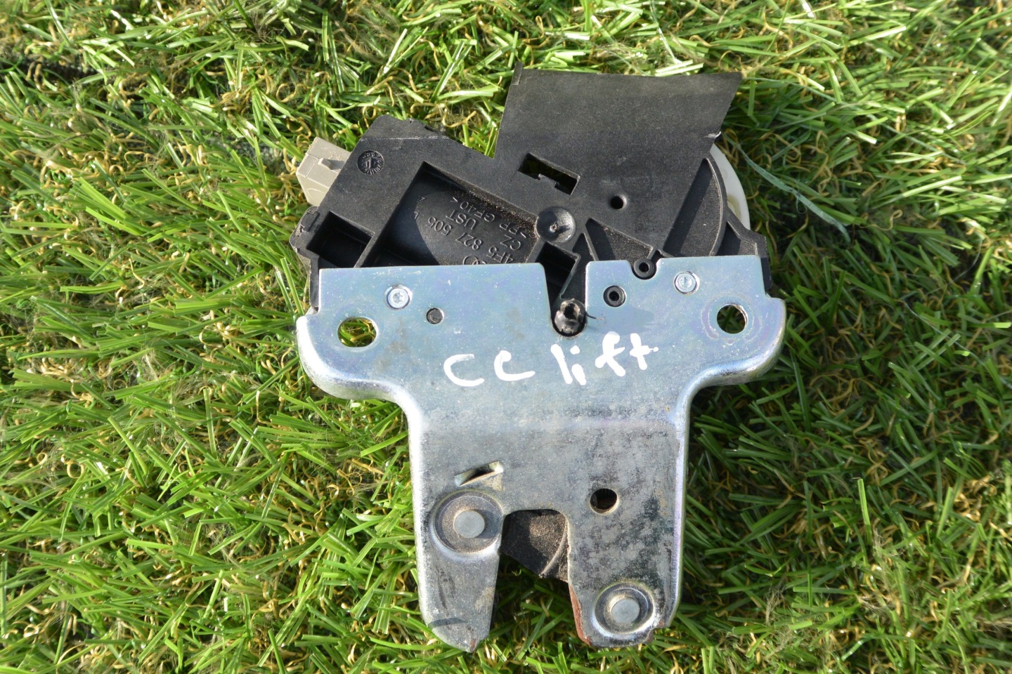 lock bonnet boot VW PASSAT CC LIFT AUDI A4 B7
