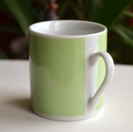 Sympatyczna mała zielona FILIŻANKA - kubeczek -z/w