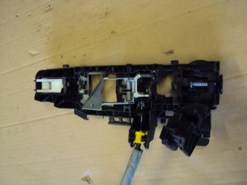 фото thumb №4, Замок дверь правые перед mercedes c-klasa w205