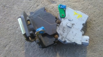 фото thumb №1, Nissan x-trail t30 замок двері праві зад задній