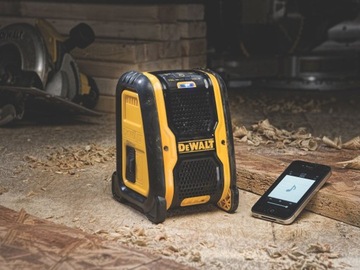 Портативная Bluetooth-колонка DEWALT DCR006