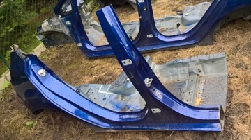 фото thumb №2, Fiesta mk7 крило праві зад задній стійка поріг