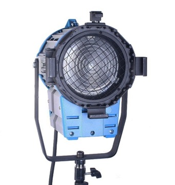 LAMPA HALOGENOWA 1000W ŚWIATŁO STAŁE FRESNEL