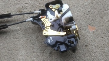 фото thumb №1, Mitsubishi colt 04-12 5d замок правые переднее